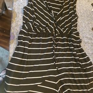 Black and white stripe v neck romper